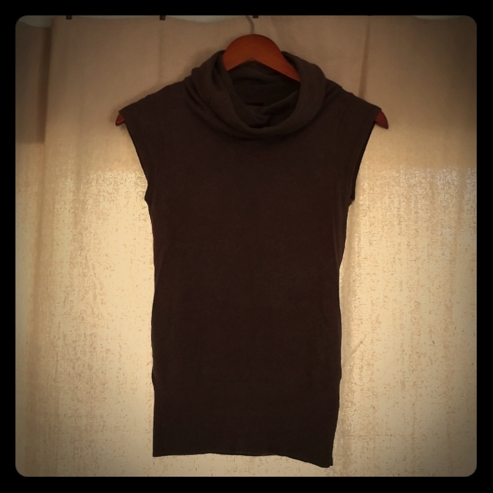 Cowl neck sleeveless top
